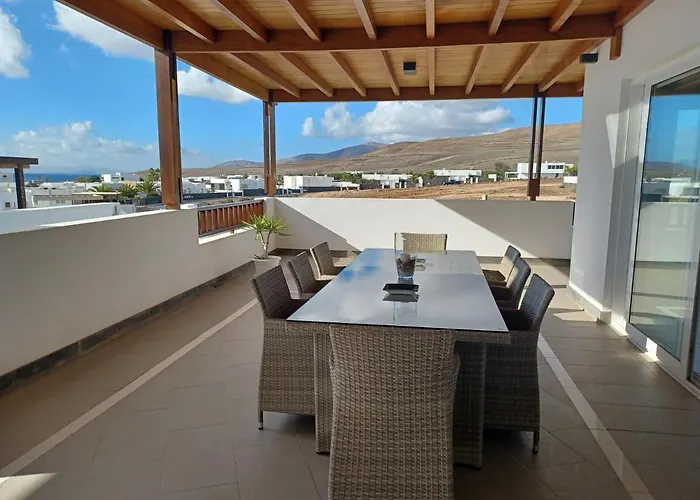 Lanzarote فيلة بْوُرتو كاليرو